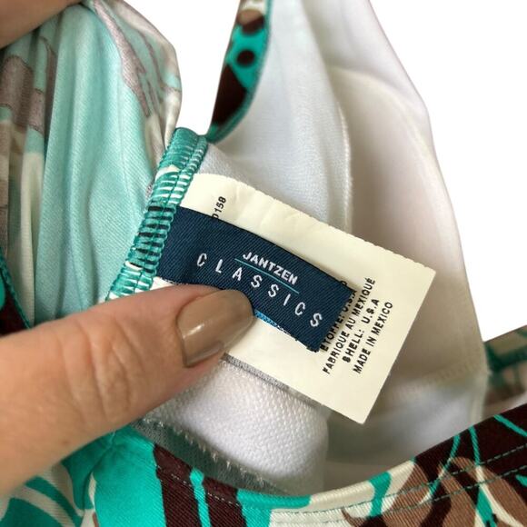 Hi there! I’m selling a Jantzen Classics Women’s Tummy Control Swimsuit size 12 - Picture 4 of 4